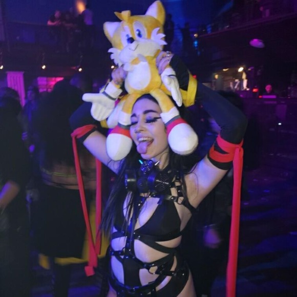 Meet your Posher, Verò - Picture 1 of 1